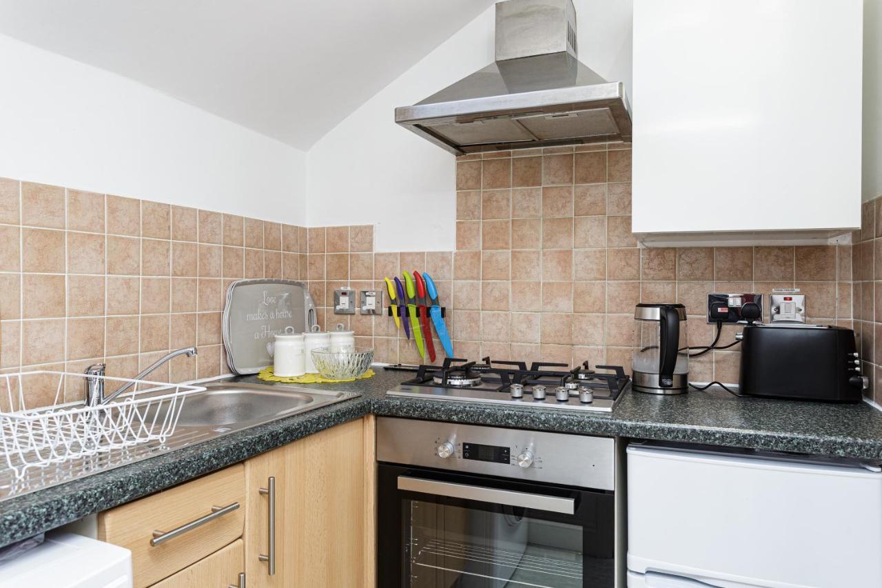 Luxury Granada Apartments - 1 & 2 Bed Flats W Free Parking Perfect For Contractors, Students Near The Beach Portsmouth Exterior foto