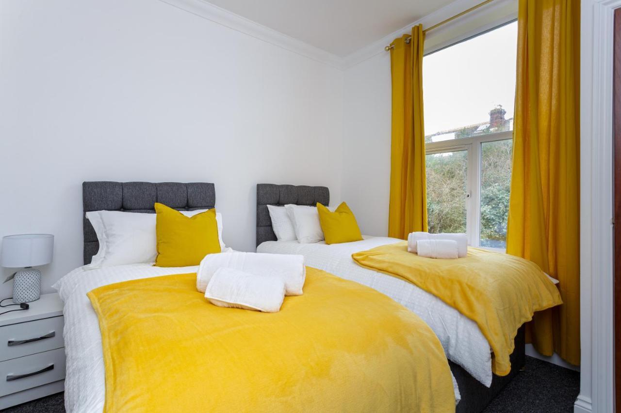 Luxury Granada Apartments - 1 & 2 Bed Flats W Free Parking Perfect For Contractors, Students Near The Beach Portsmouth Habitación foto