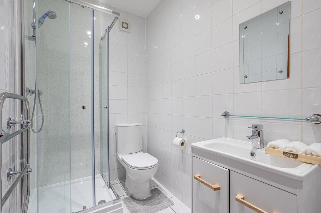 Luxury Granada Apartments - 1 & 2 Bed Flats W Free Parking Perfect For Contractors, Students Near The Beach Portsmouth Exterior foto