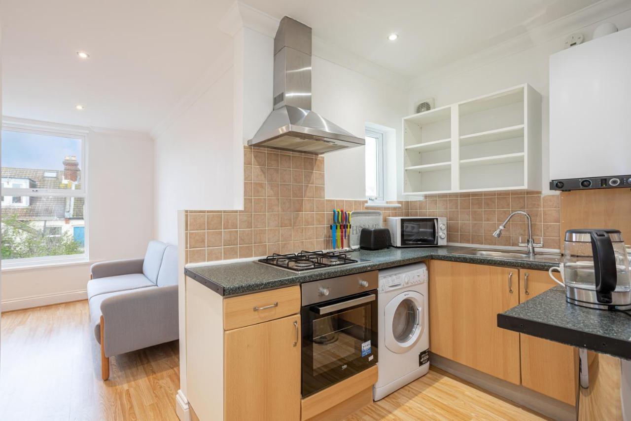 Luxury Granada Apartments - 1 & 2 Bed Flats W Free Parking Perfect For Contractors, Students Near The Beach Portsmouth Exterior foto